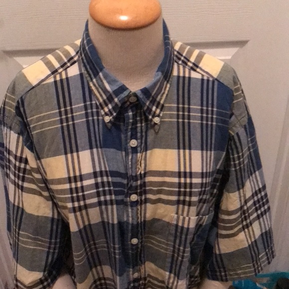 Really comfy 100% Cotton button down shirt! - Picture 2 of 2